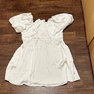 Woman’s  White Puff-Sleeve Dress
